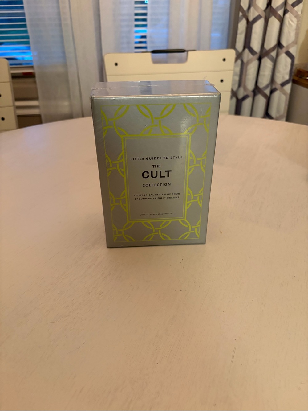 The Cult Collection Little Guides to Style Box Set - Silver & Neon Yellow